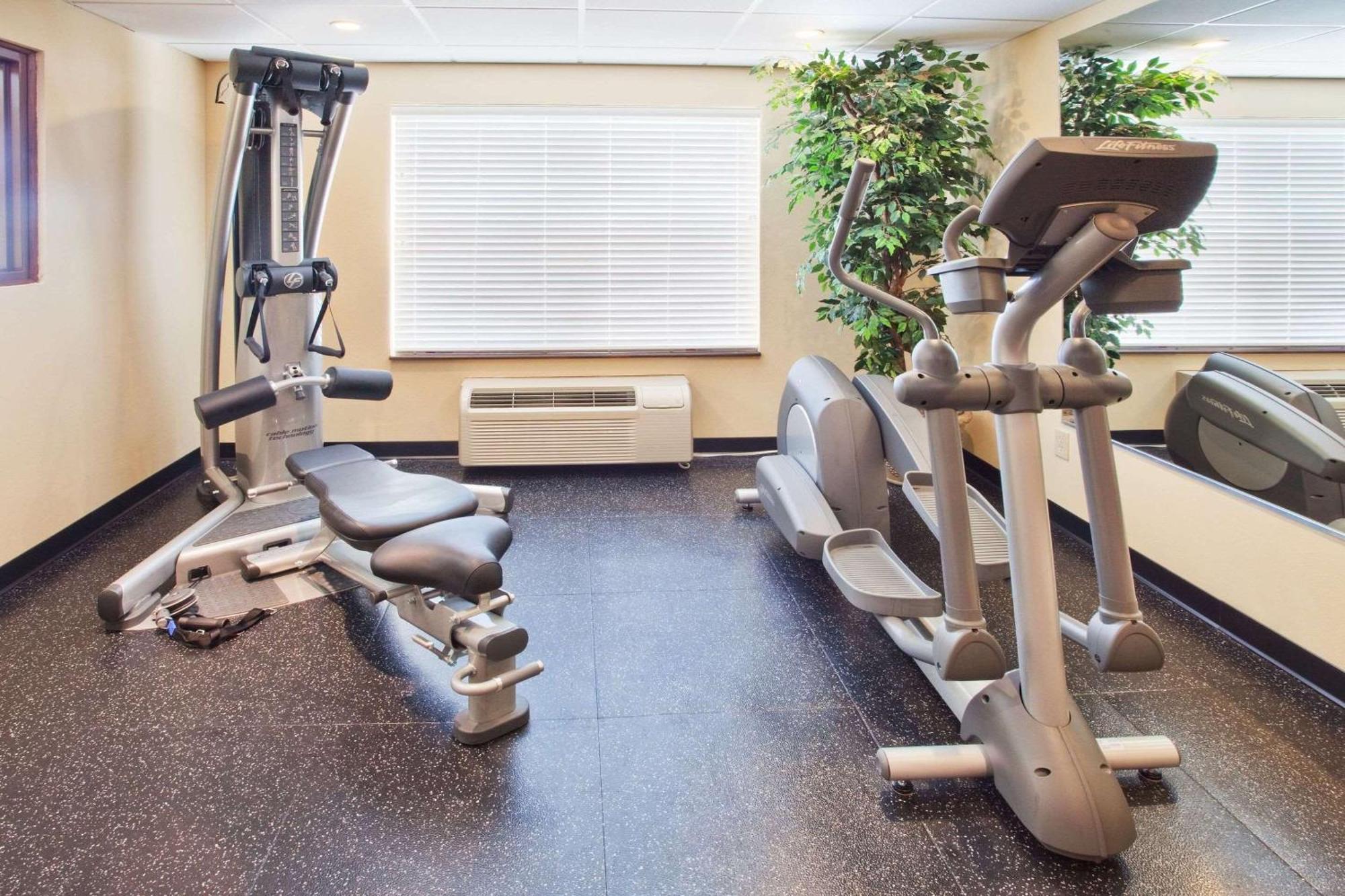 Comfort Inn & Suites Rome South Udogodnienia zdjęcie
